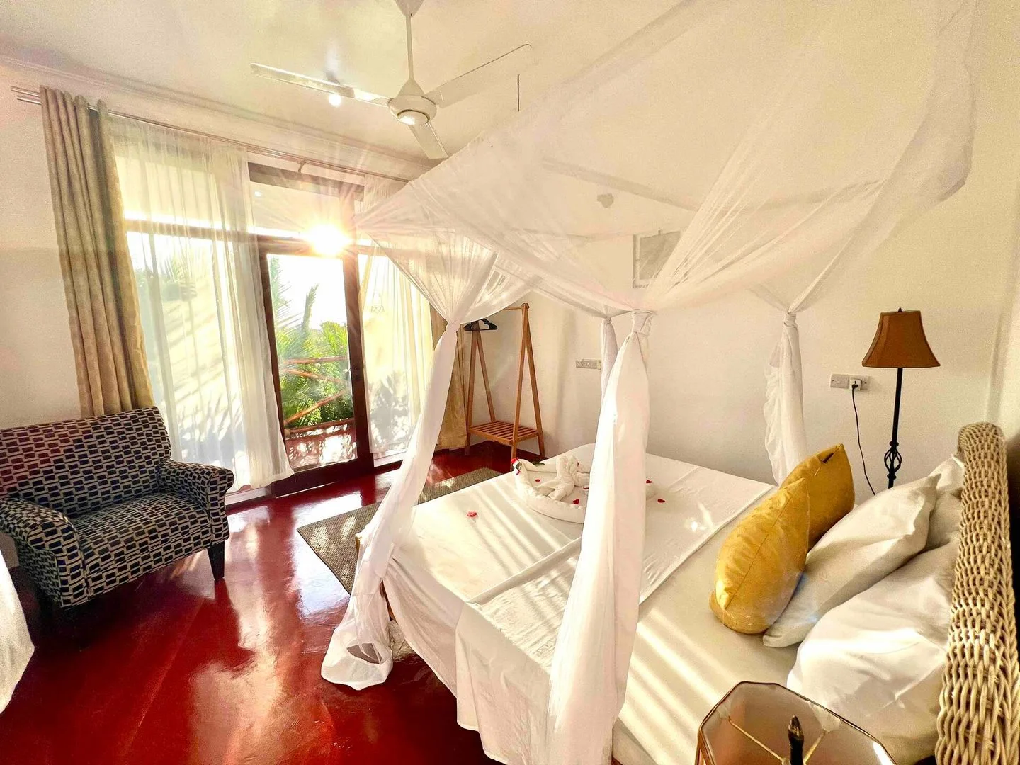 Upper floor king suite room at Hamia Zanzibar private villa